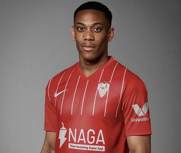 Martial to Sevilla on loan deal